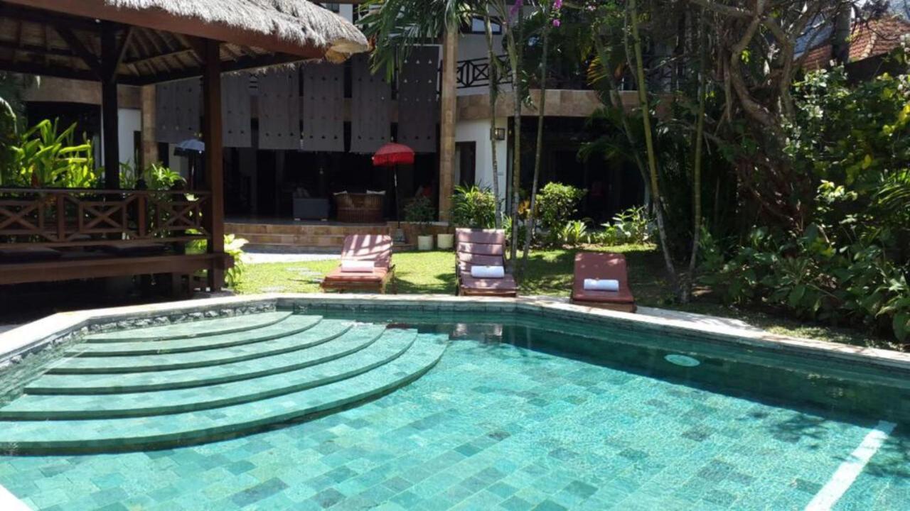New Daria Villas Seminyak Esterno foto